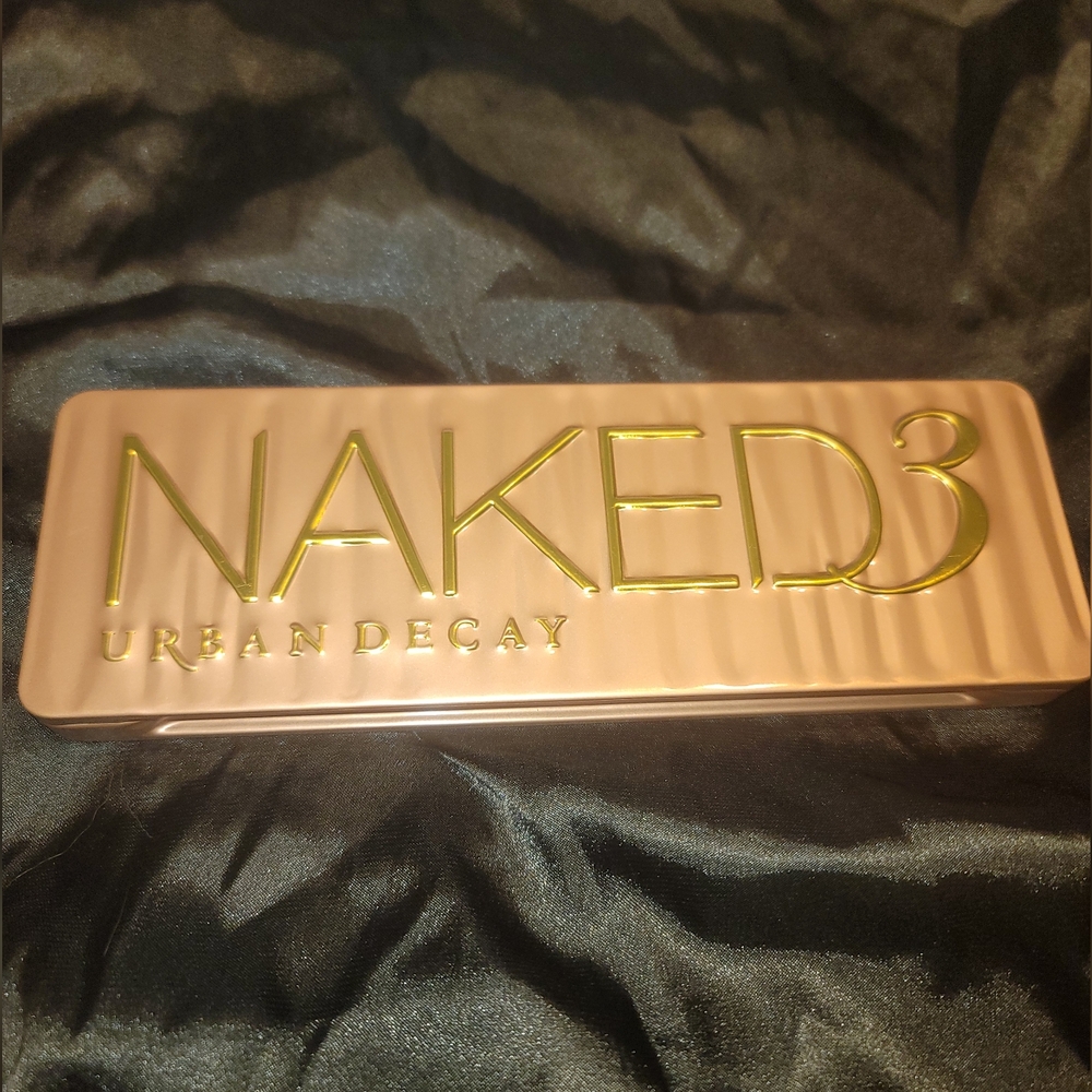 Urban Decay Gold and Tan Eyeshadow Palette